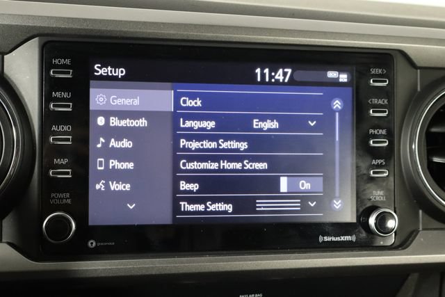 Used 2020 Toyota Tacoma SR5 AWD/4WD image 32
