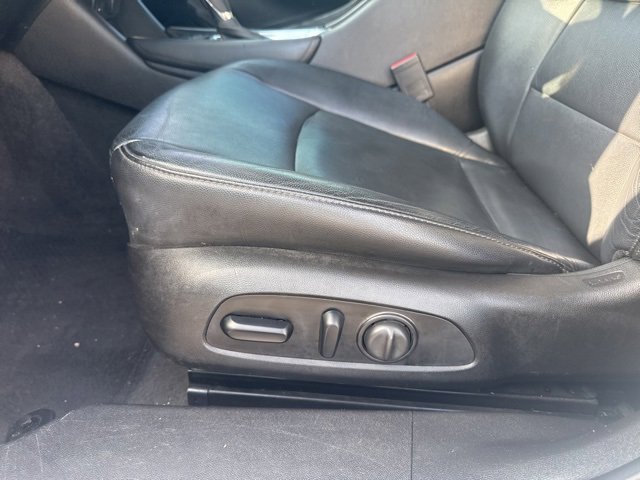 Used 2018 Chevrolet Malibu LT w/ Leather Package image 17