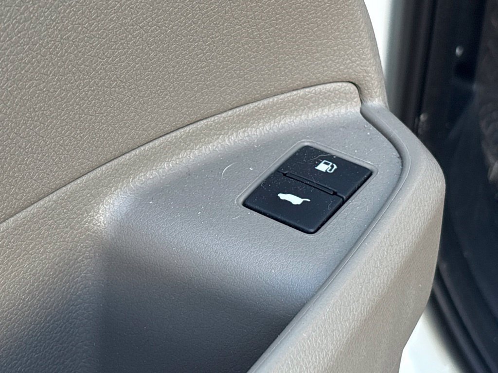 Used 2017 Honda Pilot Touring image 14