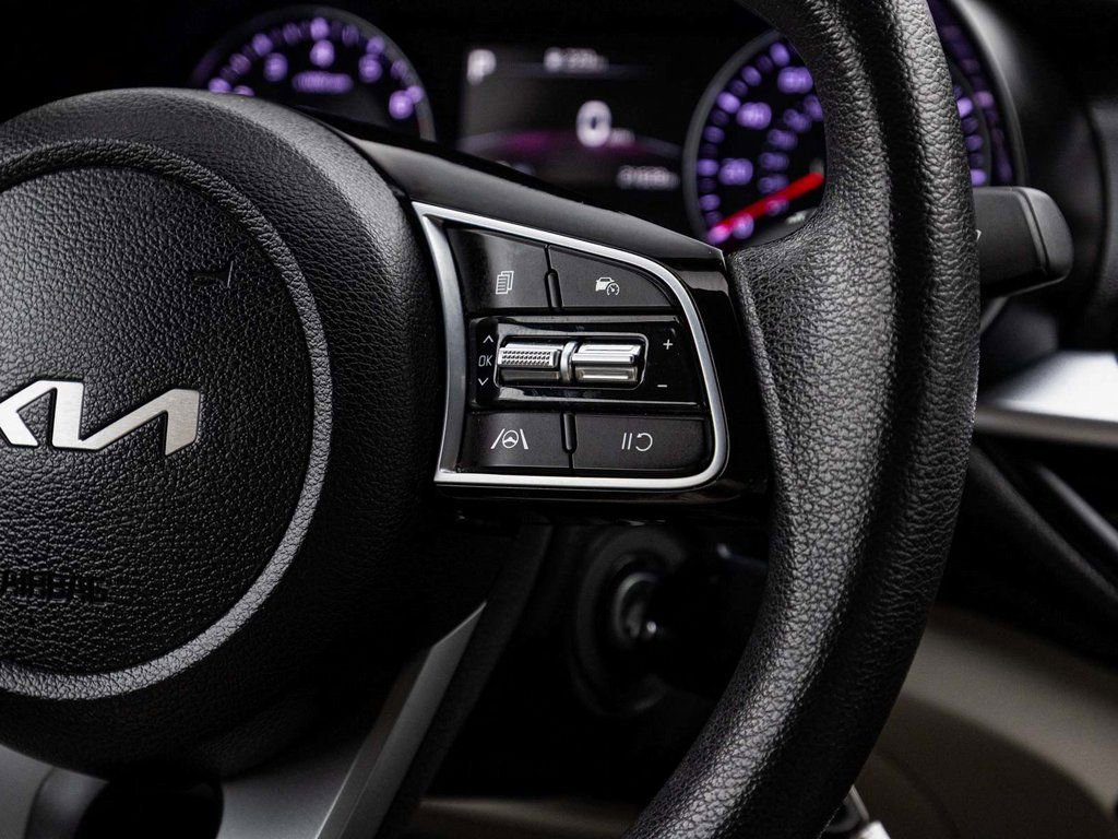 Used 2023 Kia Forte LXS image 23
