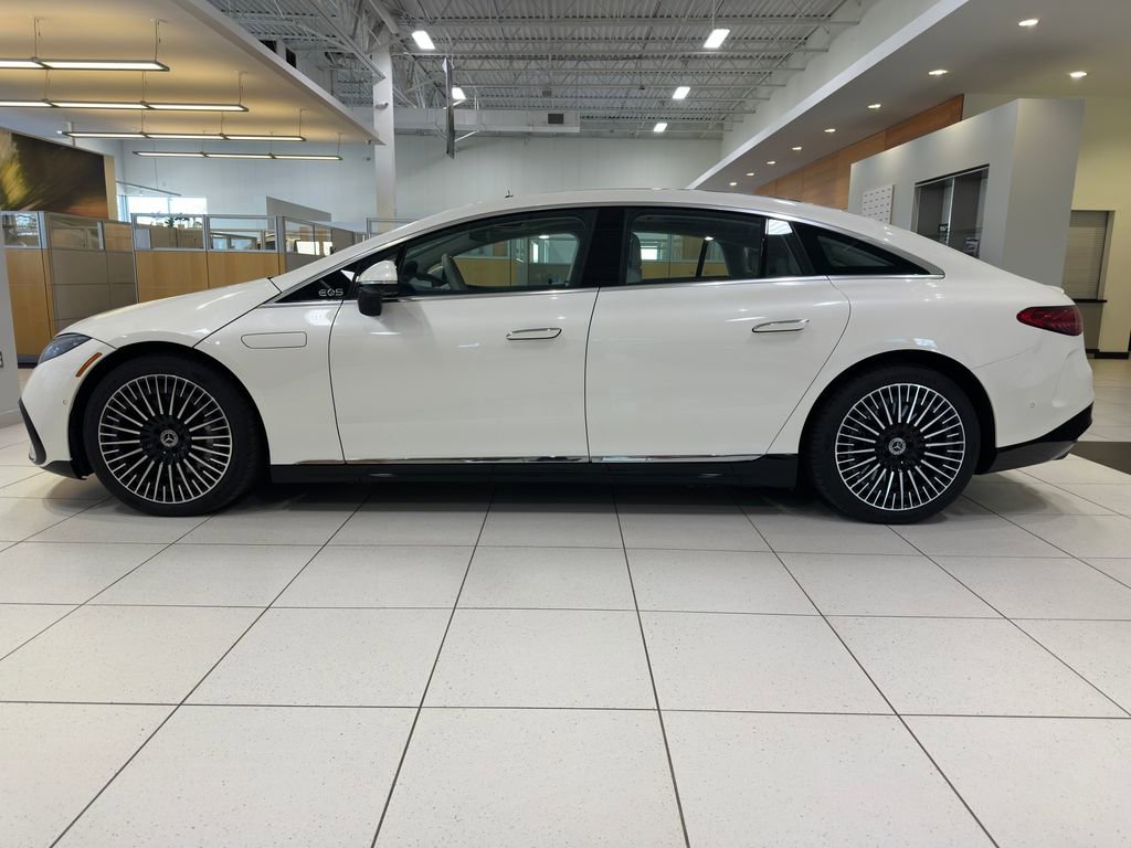 Certified 2022 Mercedes-Benz EQS 580 4MATIC Sedan image 2