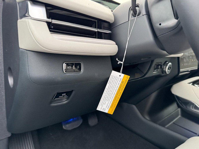 New 2025 Lincoln Navigator Reserve image 14