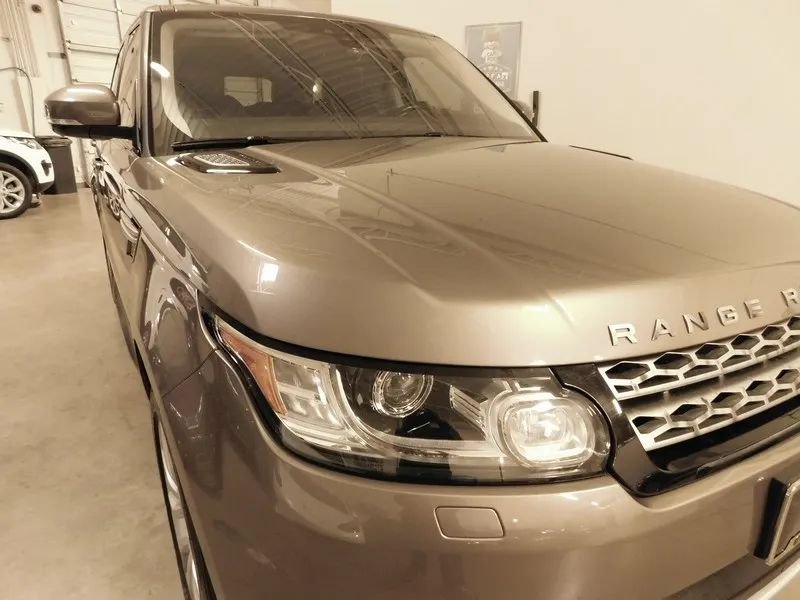 Used 2017 Land Rover Range Rover Sport HSE AWD/4WD image 11