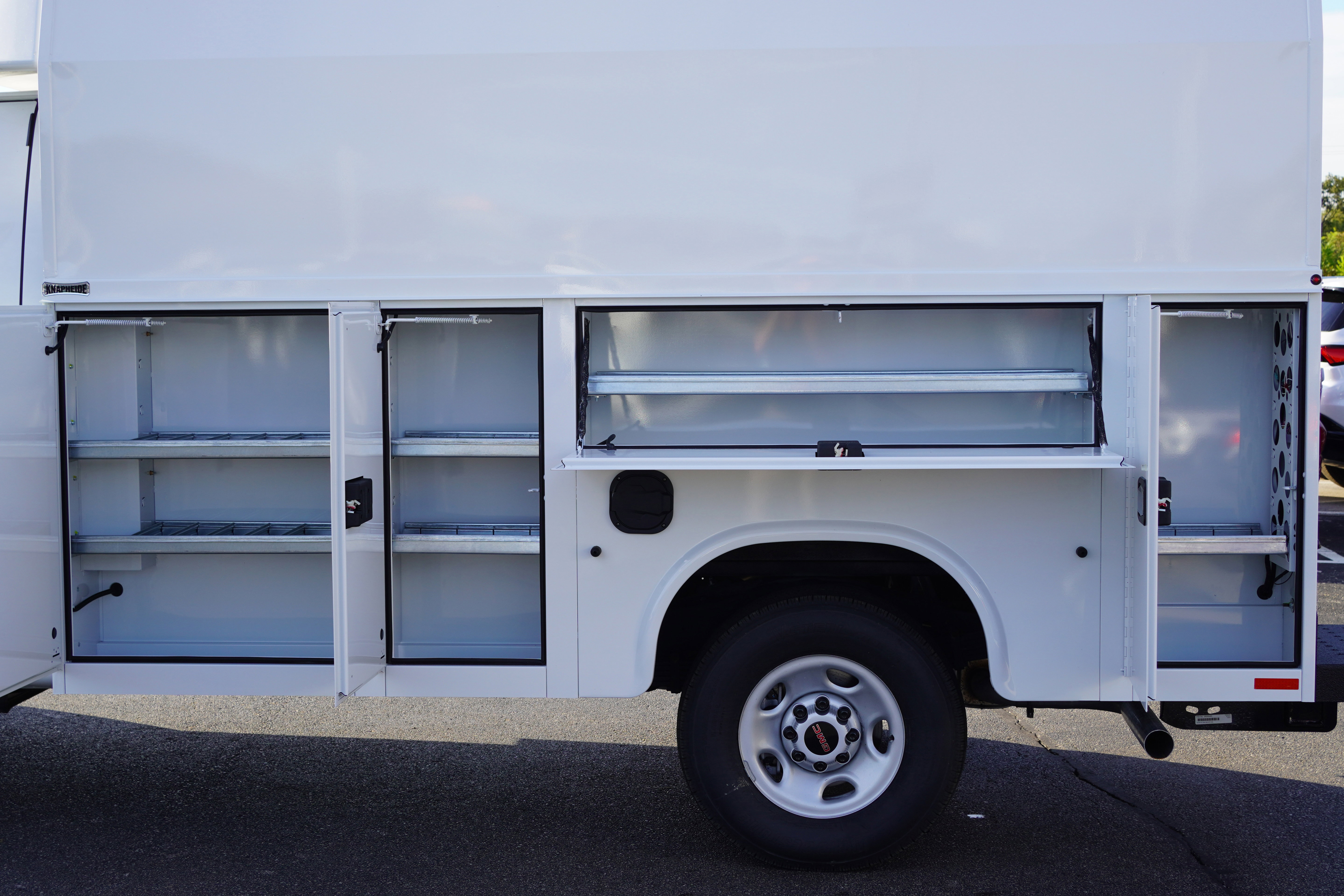 New 2025 GMC Savana 3500 w/ Power Convenience Package image 9