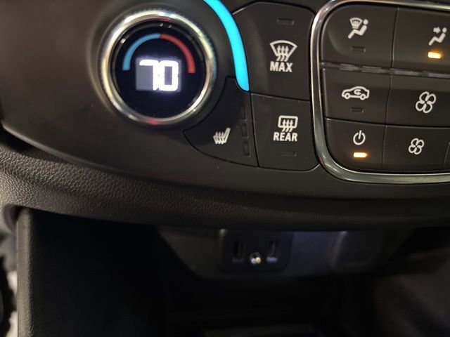 Used 2023 Chevrolet Traverse LT image 25