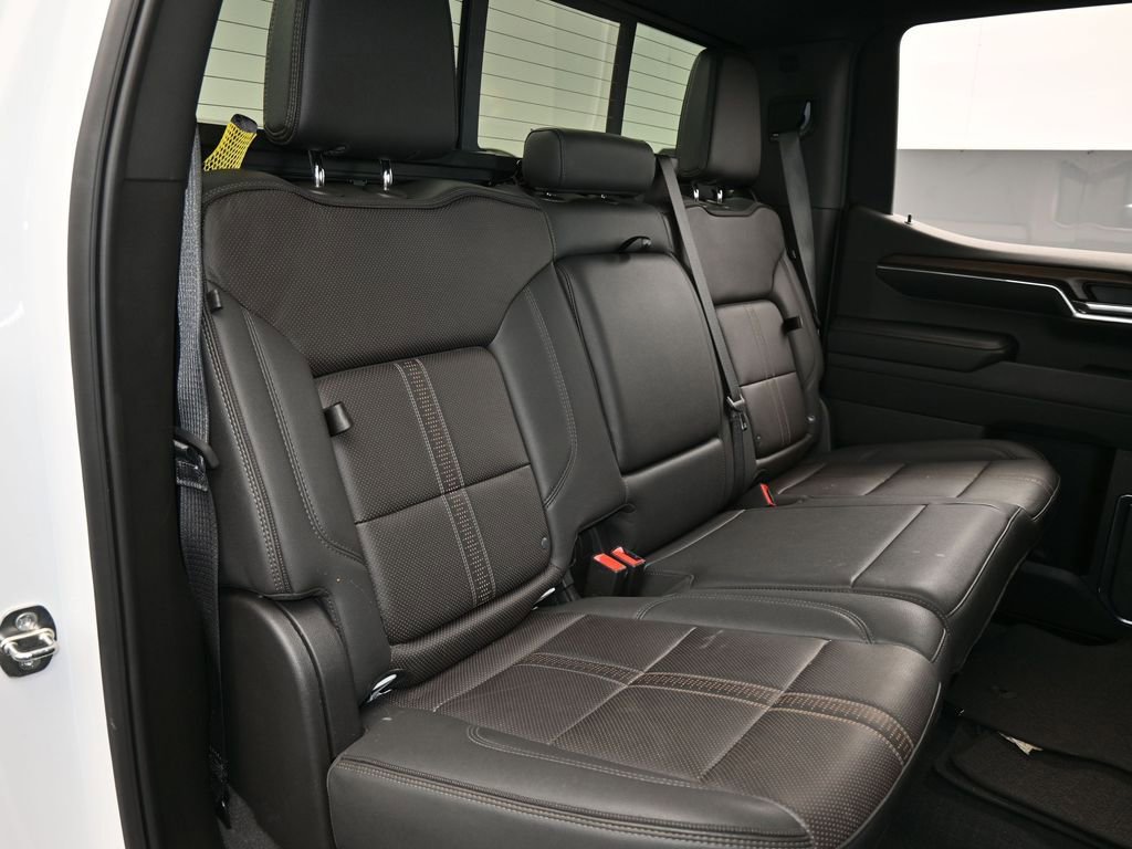 Used 2024 Chevrolet Silverado 1500 High Country w/ Technology Package image 60