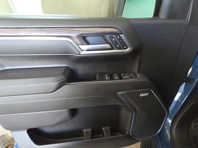Used 2024 Chevrolet Silverado 1500 LTZ RWD image 15