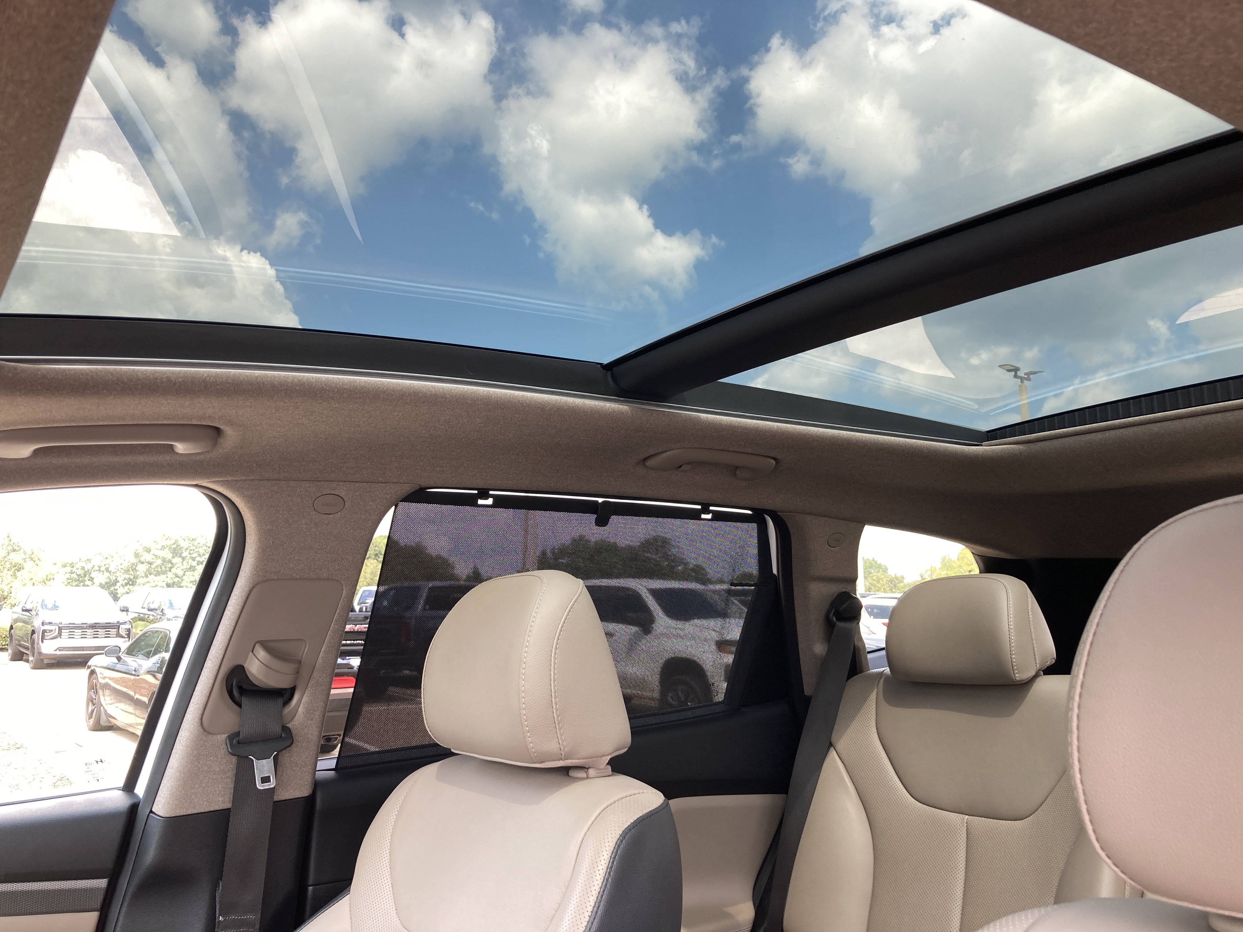 Used 2019 Hyundai Santa Fe FWD image 12