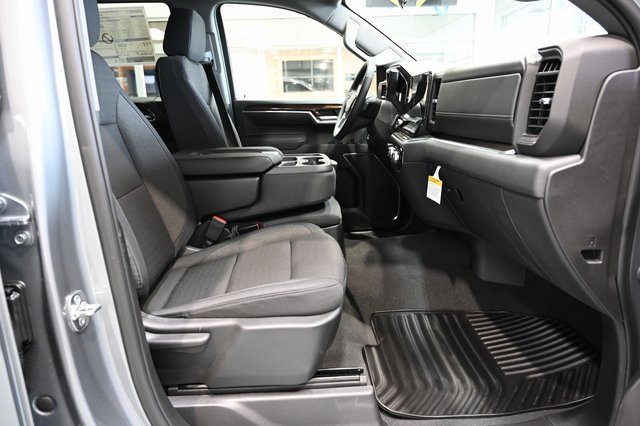 New 2026 GMC Sierra 1500 Elevation image 13