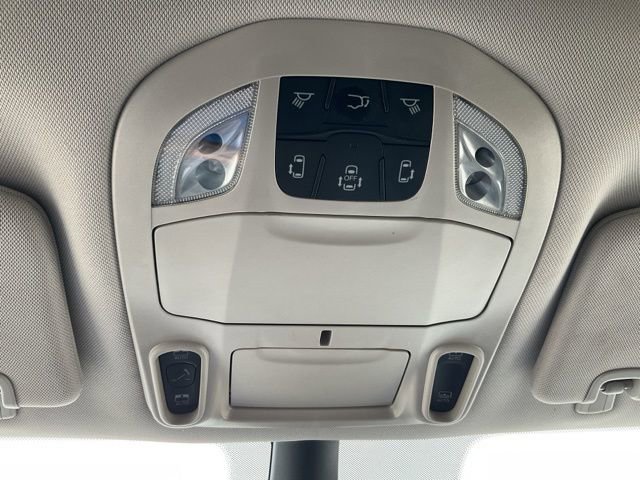 Used 2024 Chrysler Pacifica Limited image 27