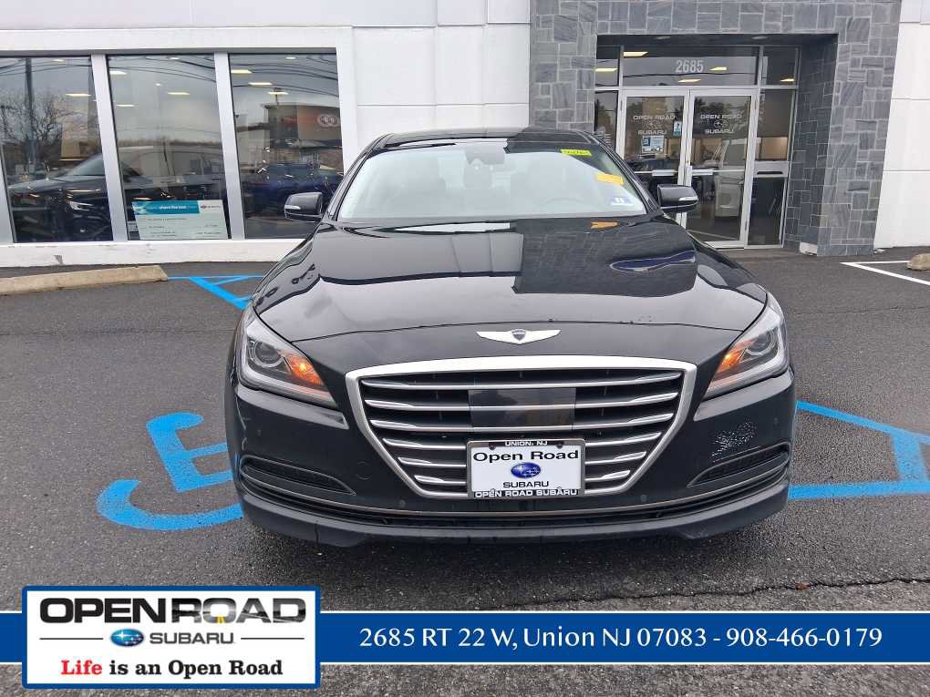 Used 2015 Hyundai Genesis 3.8 w/ Option Group 04 image 2