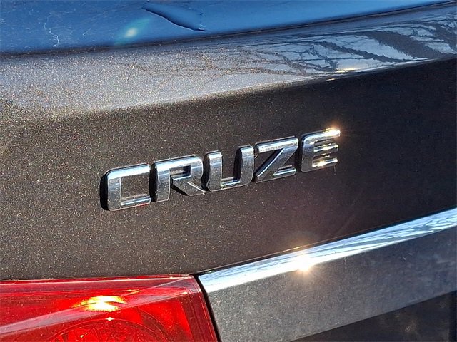 Used 2015 Chevrolet Cruze LT image 8