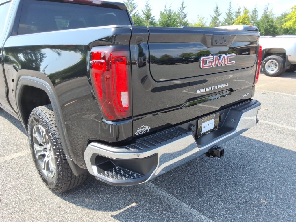 Used 2025 GMC Sierra 1500 SLT RWD image 14