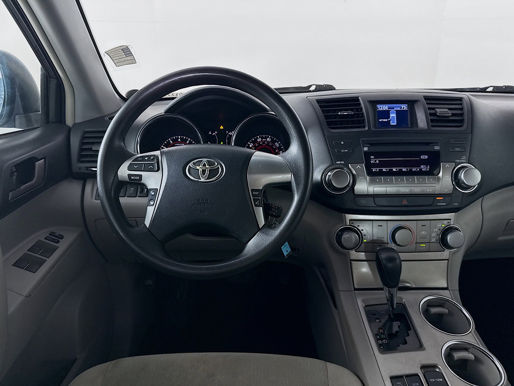 Used 2011 Toyota Highlander 4WD w/ Tech Pkg image 25