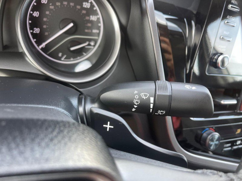 Used 2024 Toyota Camry SE image 29