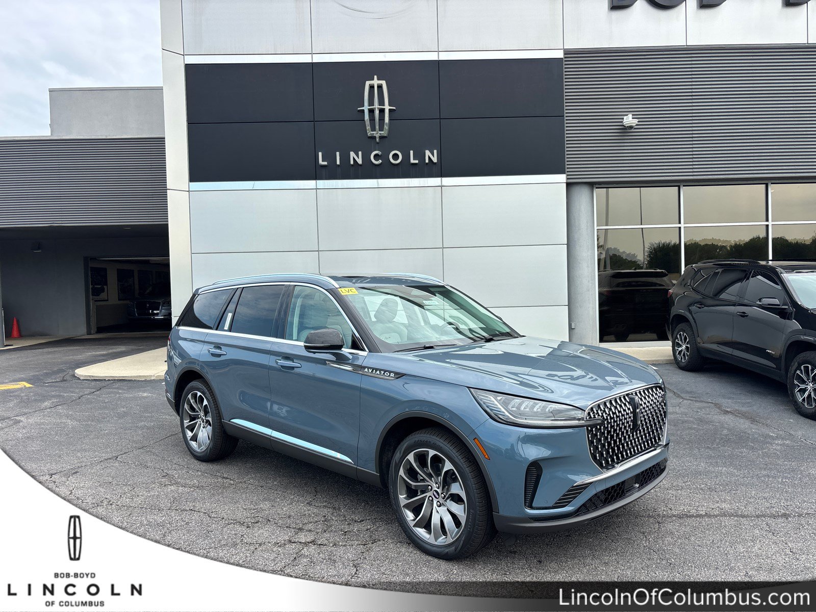 New 2026 Lincoln Aviator AWD