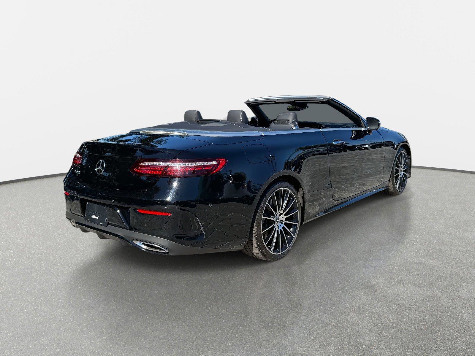 Used 2023 Mercedes-Benz E 450 Cabriolet w/ AMG Line image 10