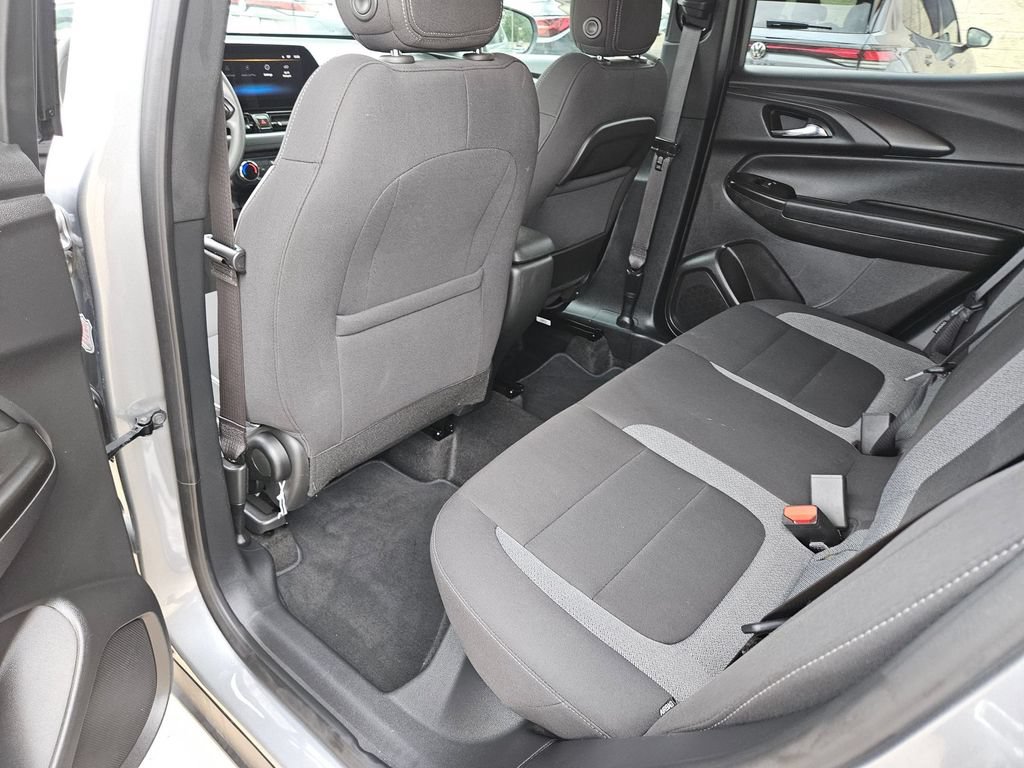 Used 2025 Chevrolet TrailBlazer LT AWD/4WD image 26