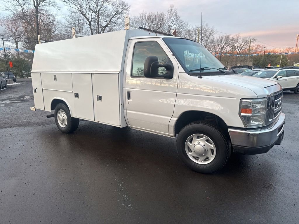 Used 2016 Ford E-350 and Econoline 350 Super Duty w/ Power Windows & Locks Group image 10