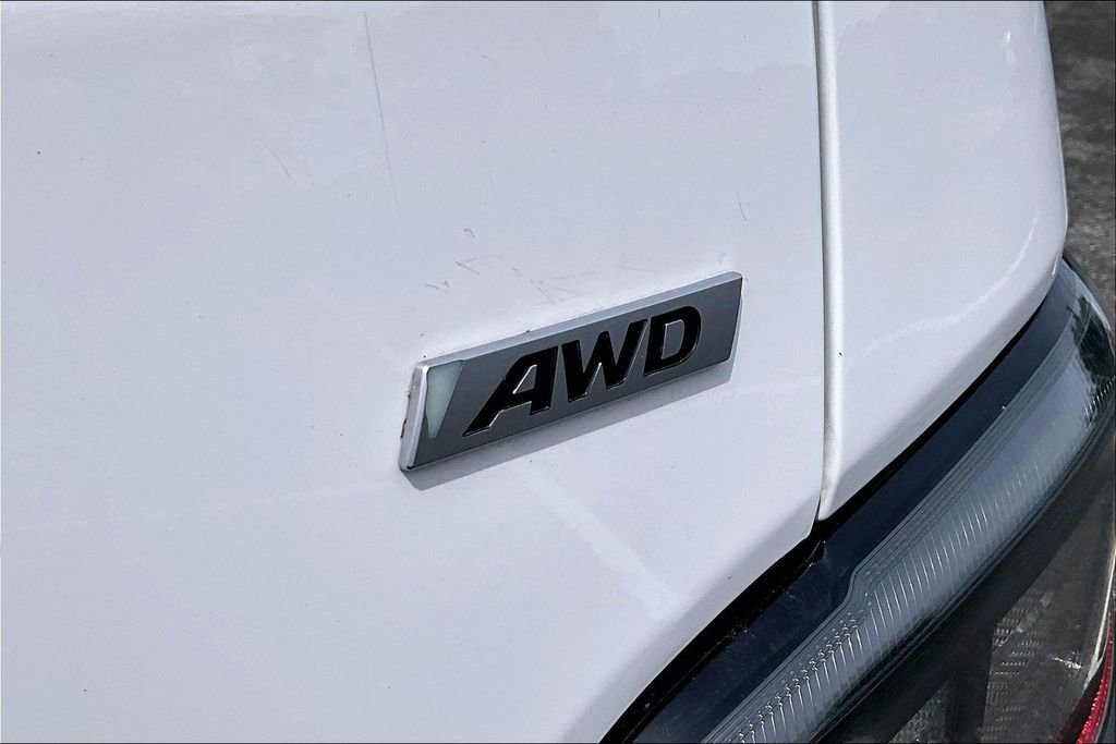 Used 2023 Hyundai Kona SEL AWD/4WD image 24