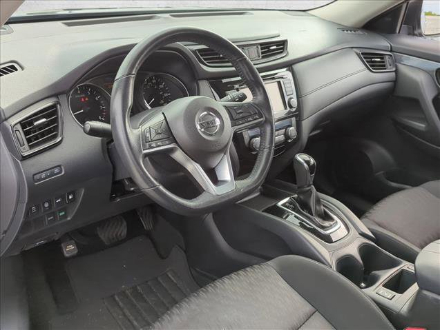 Used 2019 Nissan Rogue SV image 12