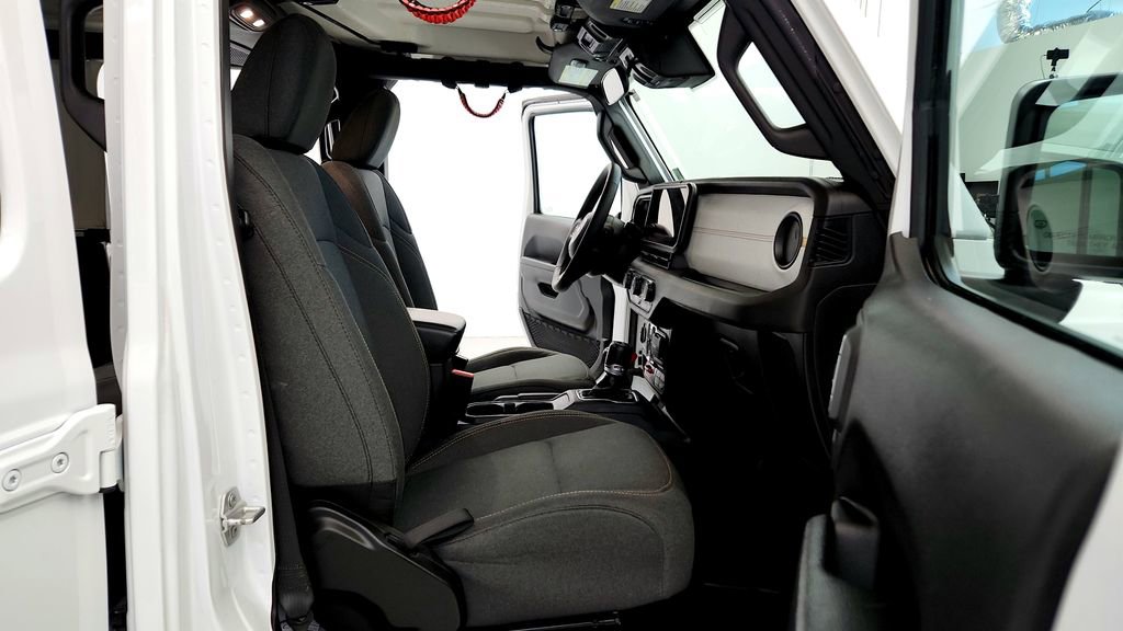Used 2024 Jeep Wrangler Unlimited Sport AWD/4WD image 15