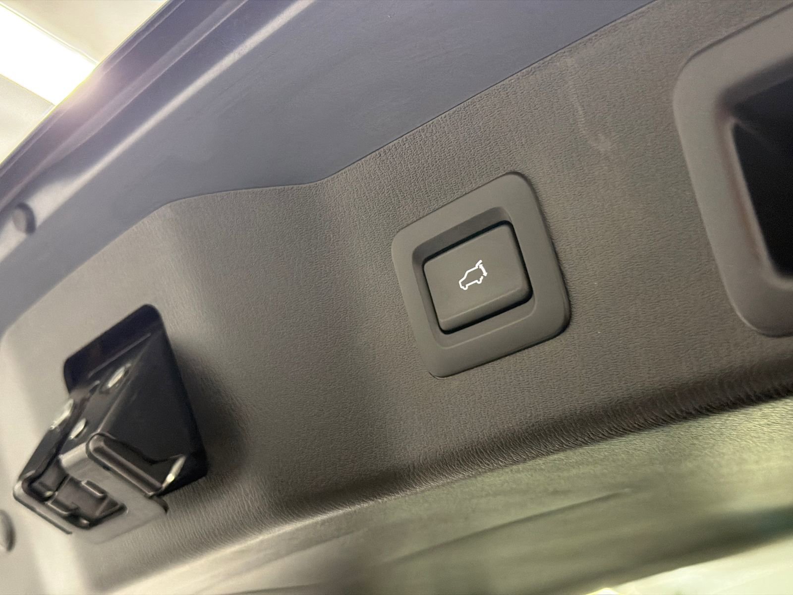 Used 2023 MAZDA CX-5 Carbon Edition image 9