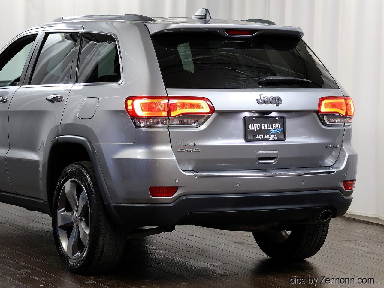 Used 2015 Jeep Grand Cherokee Limited AWD/4WD image 8