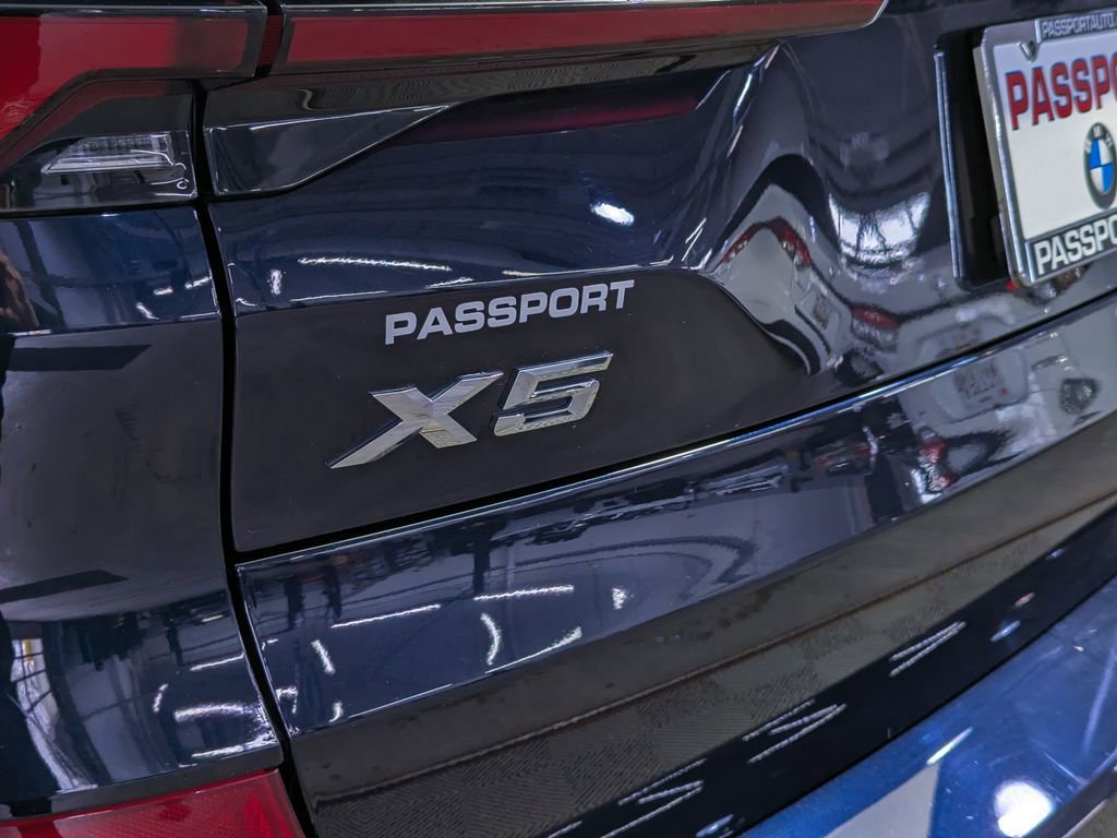 Certified 2024 BMW X5 xDrive40i w/ Executive Package image 12