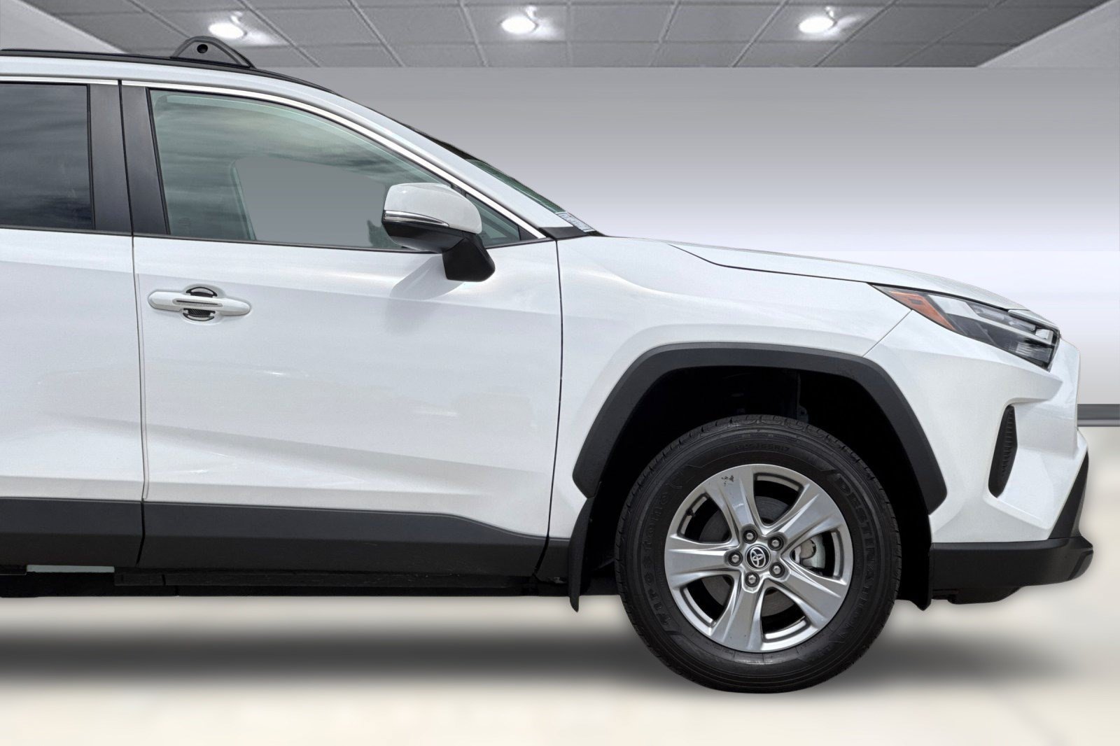 Used 2024 Toyota RAV4 XLE w/ Convenience Package FWD image 35