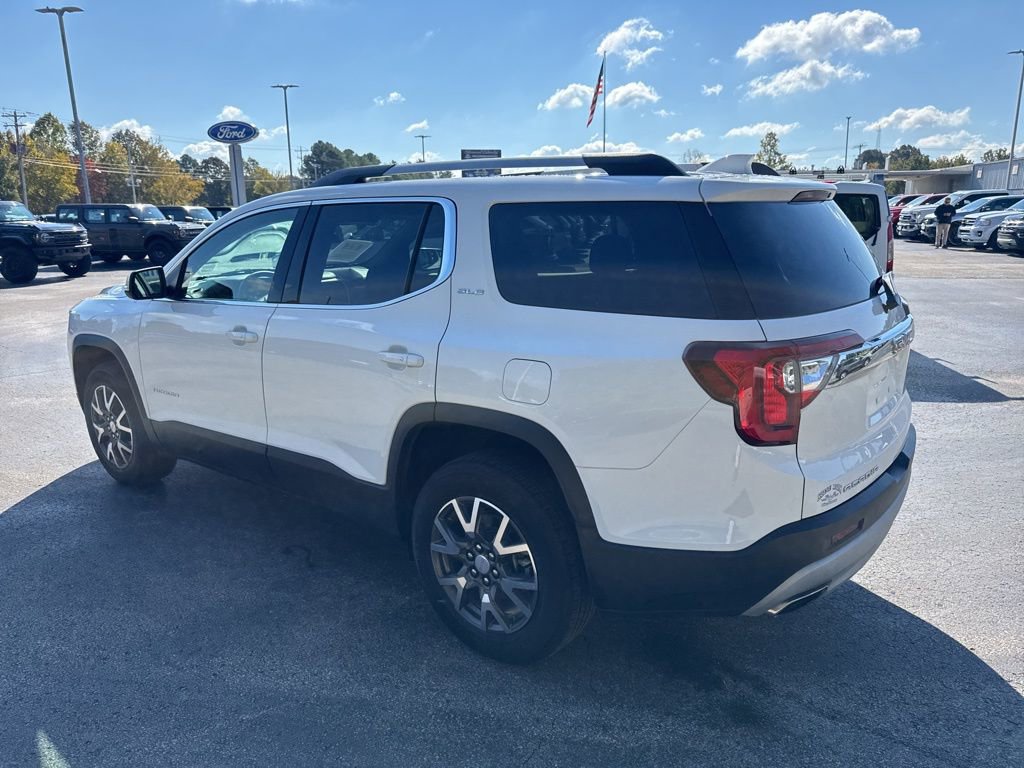 Used 2023 GMC Acadia SLE w/ Driver Convenience Package image 5