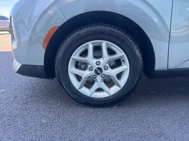 Used 2022 Kia Soul LX w/ Technology Package image 9