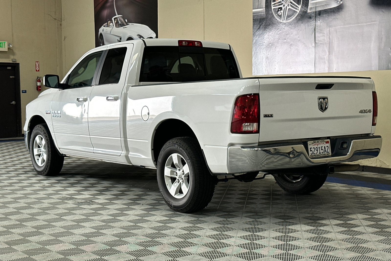 Used 2017 RAM 1500 Classic SLT image 6