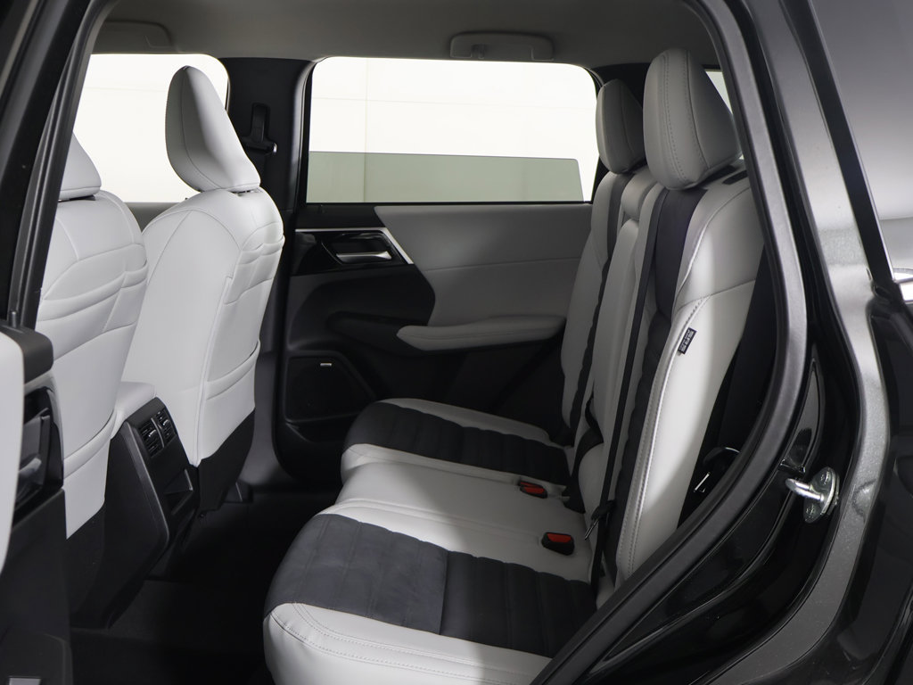 New 2026 Mitsubishi Outlander SE FWD image 31