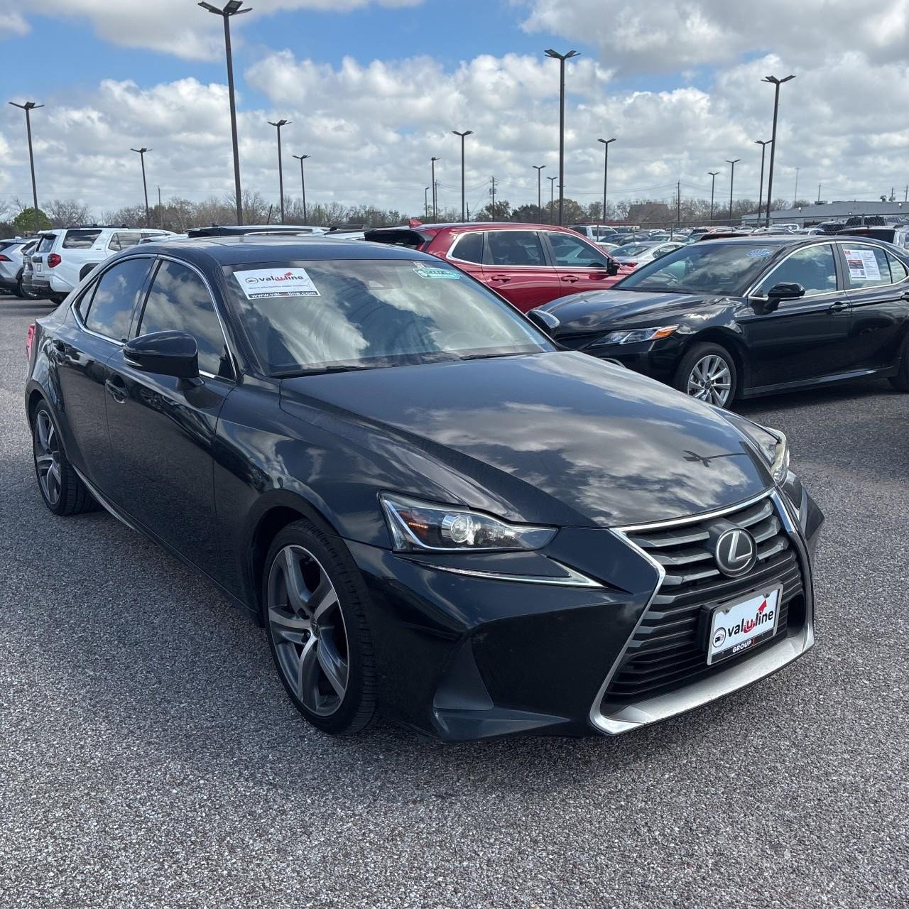 Used 2017 Lexus IS 200t Base image 4