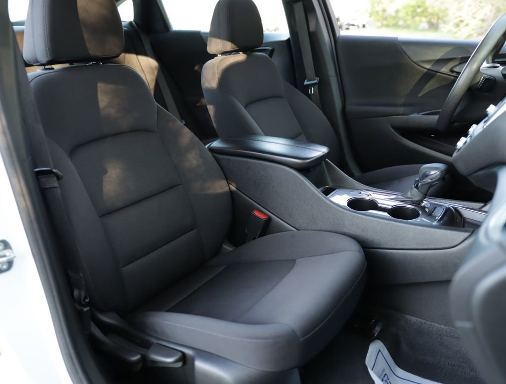 Used 2024 Chevrolet Malibu LT FWD image 26