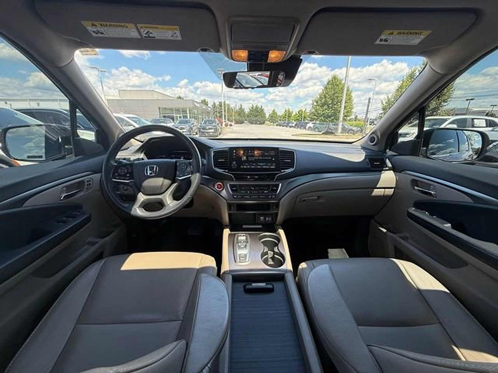Used 2022 Honda Pilot Special Edition image 2