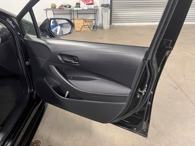 Used 2023 Toyota Corolla LE image 12