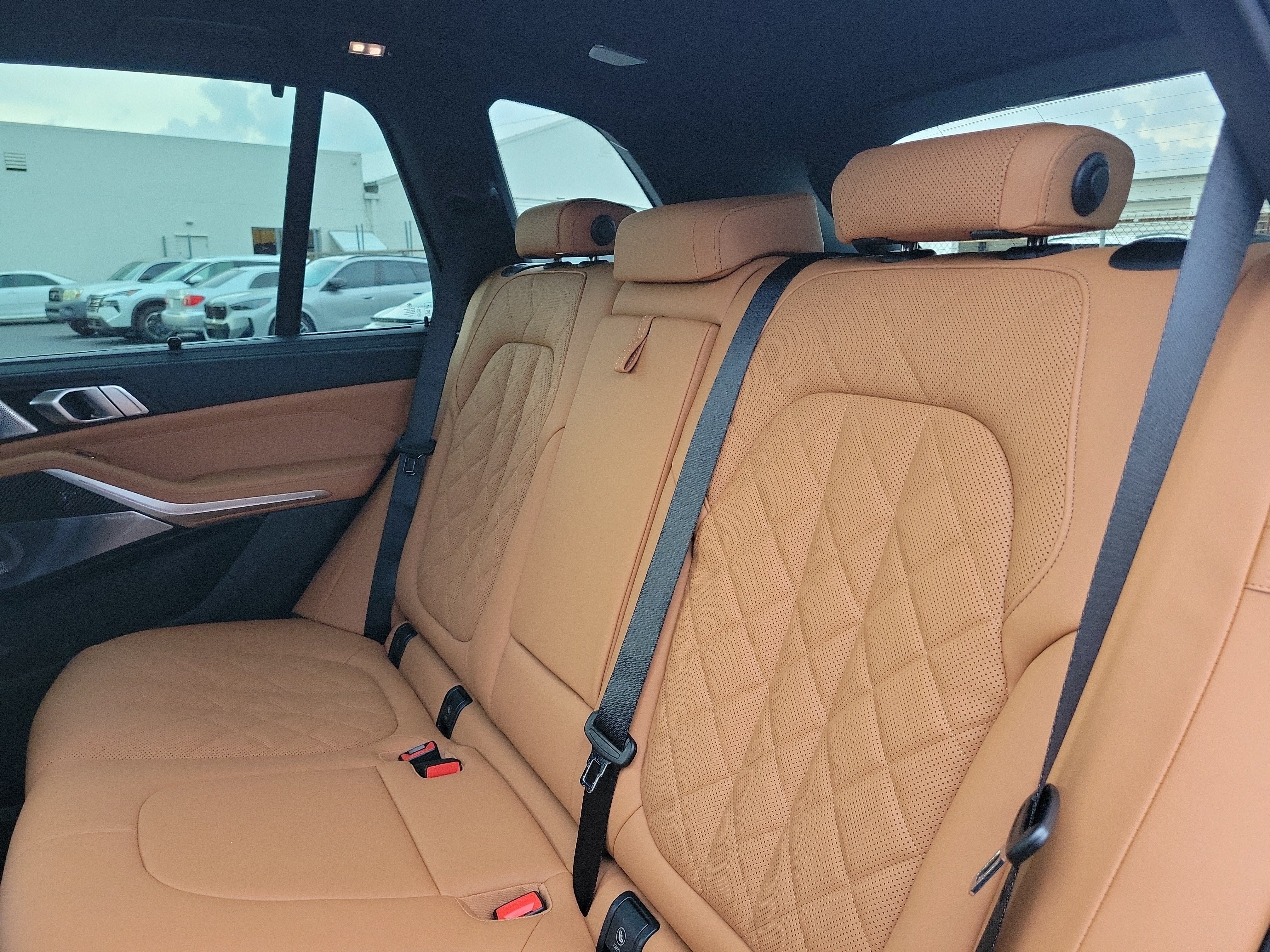 New 2026 BMW X5 M60i AWD/4WD image 8