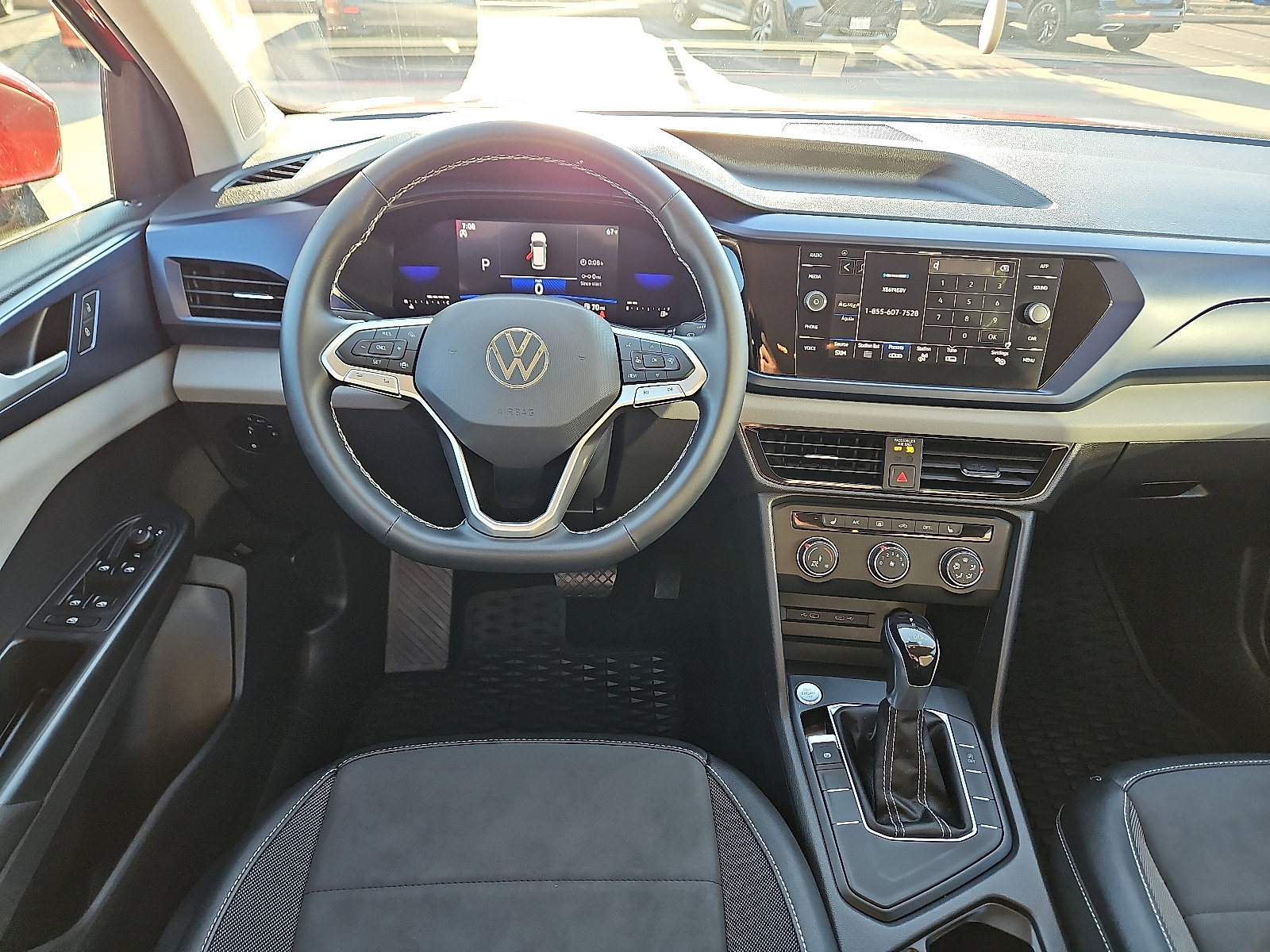 Certified 2022 Volkswagen Taos SE image 7