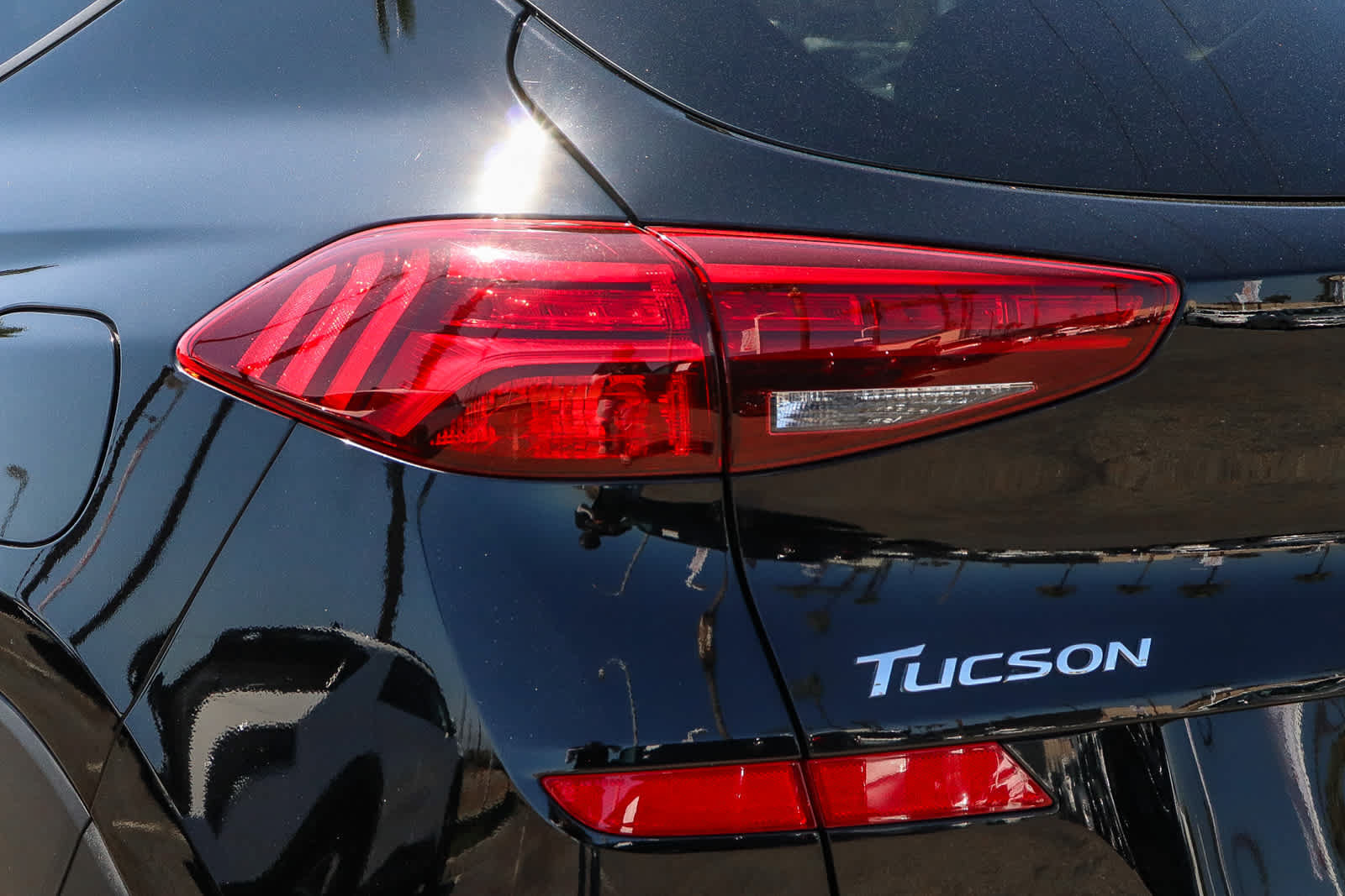 Used 2020 Hyundai Tucson Sport FWD image 11