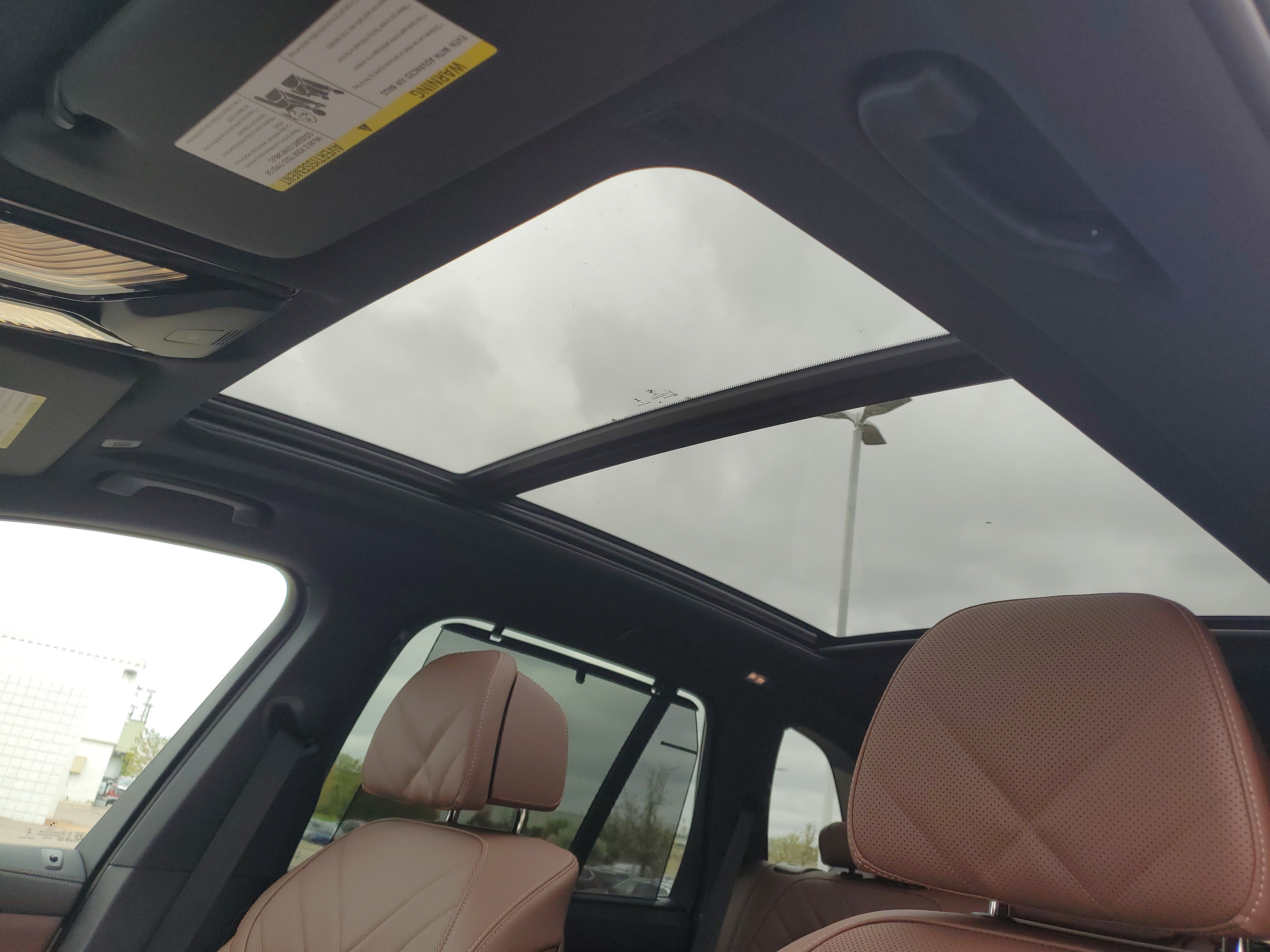 New 2026 BMW X5 xDrive40i w/ M Sport Package AWD/4WD image 8