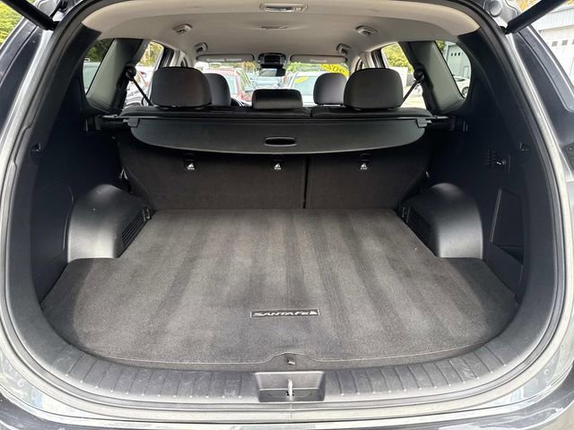 Used 2023 Hyundai Santa Fe SEL w/ Cargo Package image 7