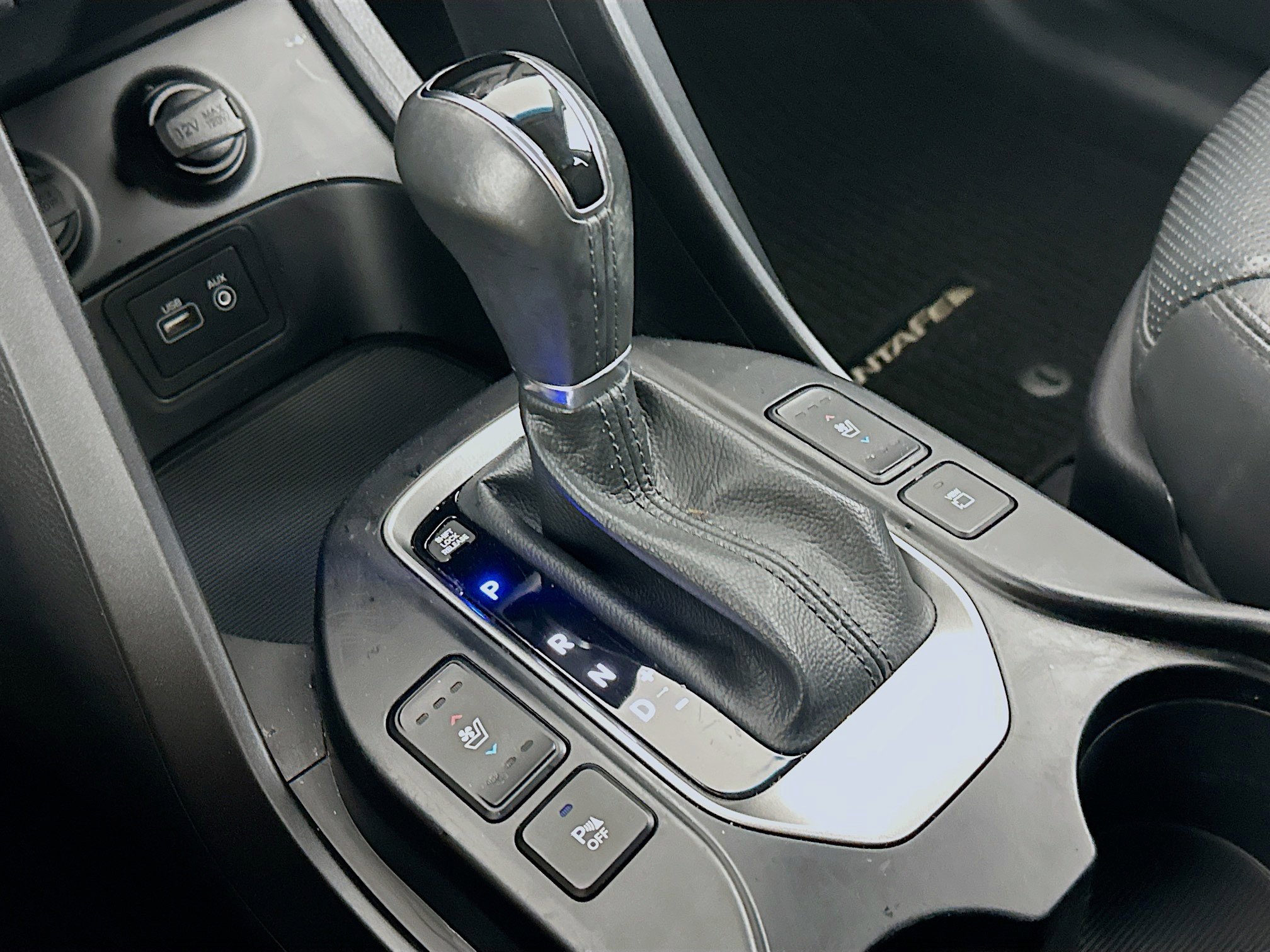 Used 2018 Hyundai Santa Fe Sport w/ Cargo Package image 25