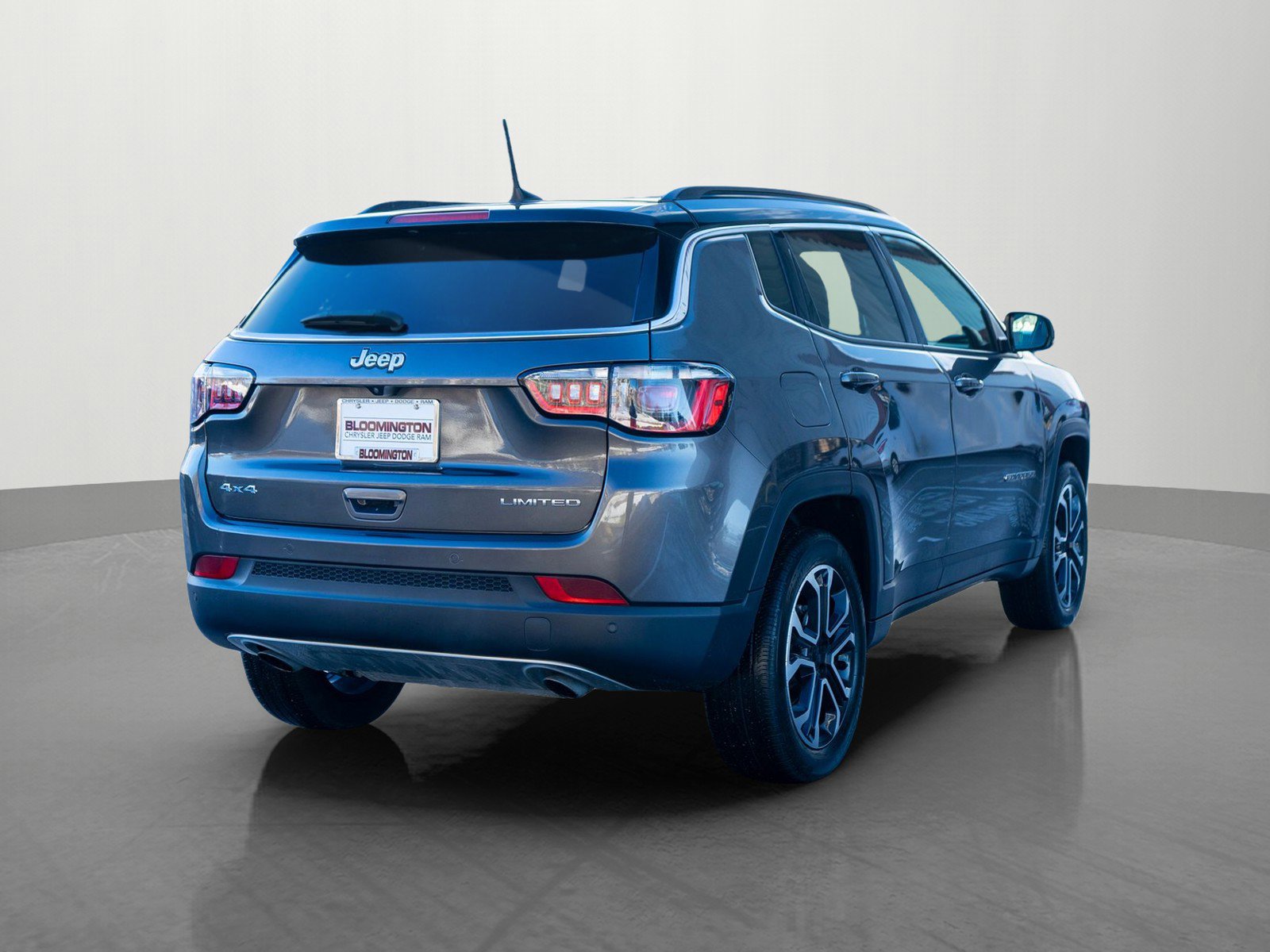 Used 2023 Jeep Compass Limited AWD/4WD image 7