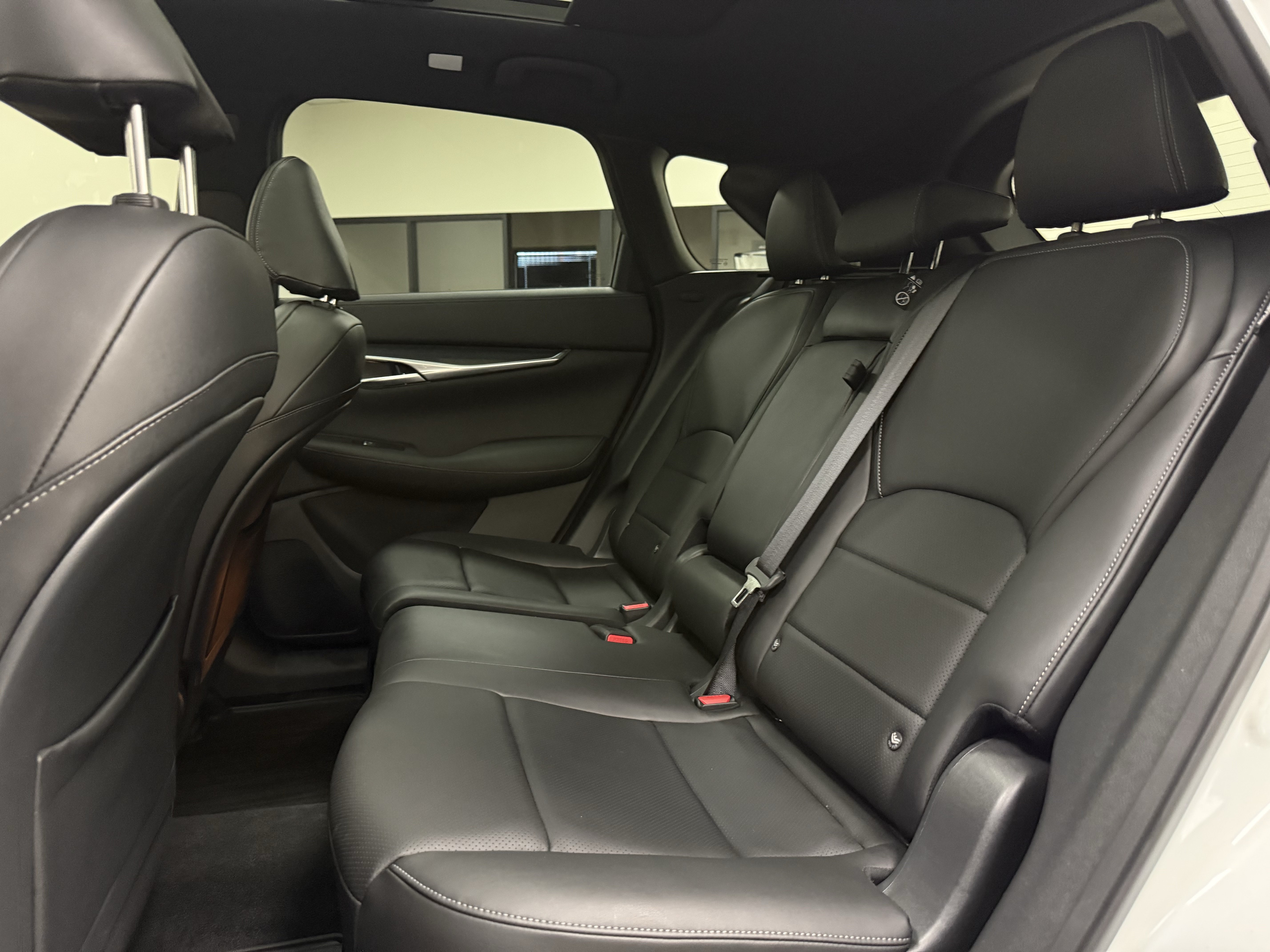 Certified 2025 INFINITI QX50 Sport AWD/4WD image 16