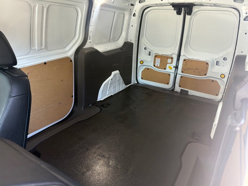 Used 2023 Ford Transit Connect XL FWD image 21