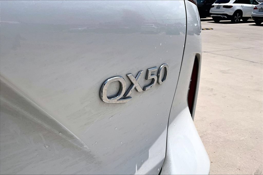 Used 2023 INFINITI QX50 Luxe FWD image 38
