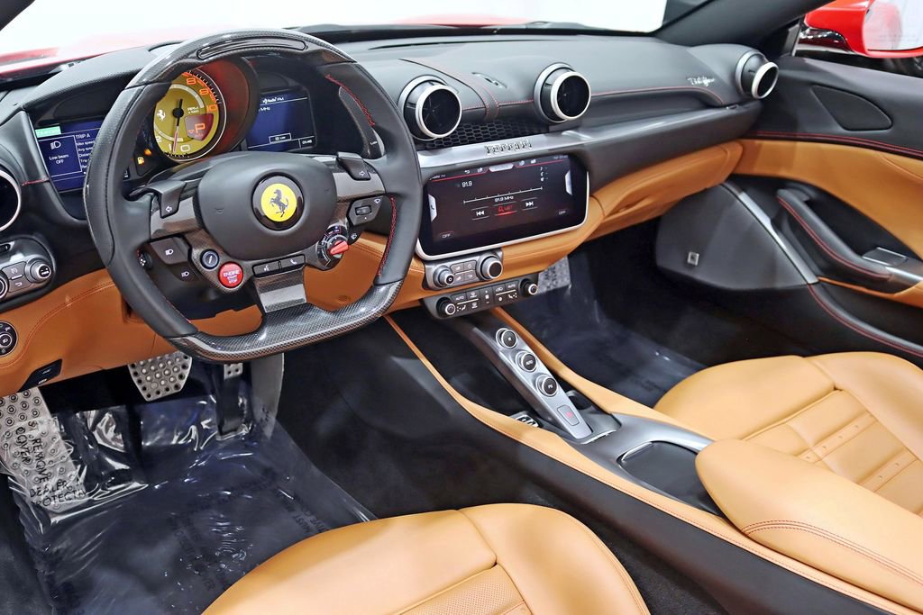 Used 2020 Ferrari Portofino RWD image 18