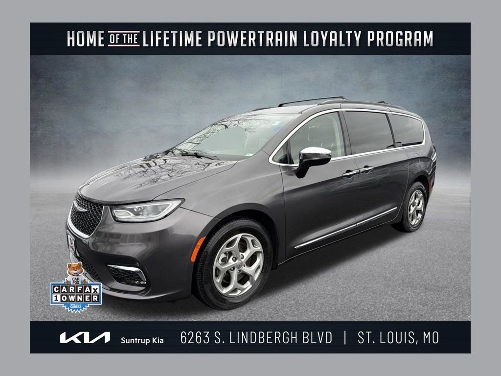 Used 2023 Chrysler Pacifica Limited FWD image 1